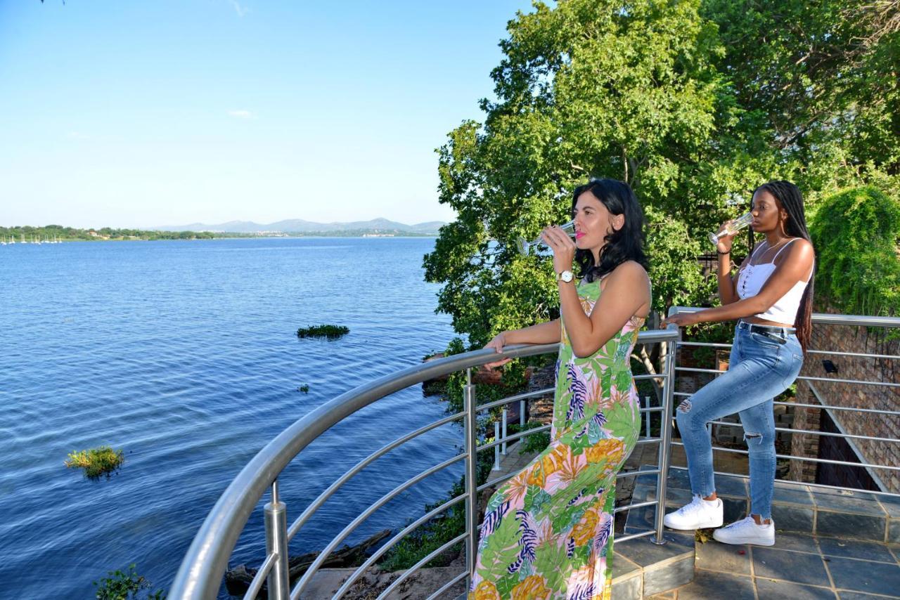 The Shore House Hartbeespoort Esterno foto